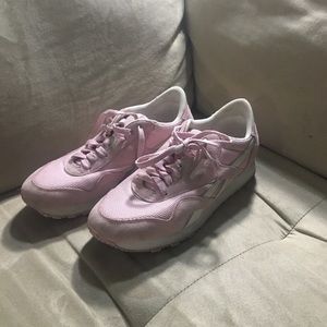 Pink Reebok’s